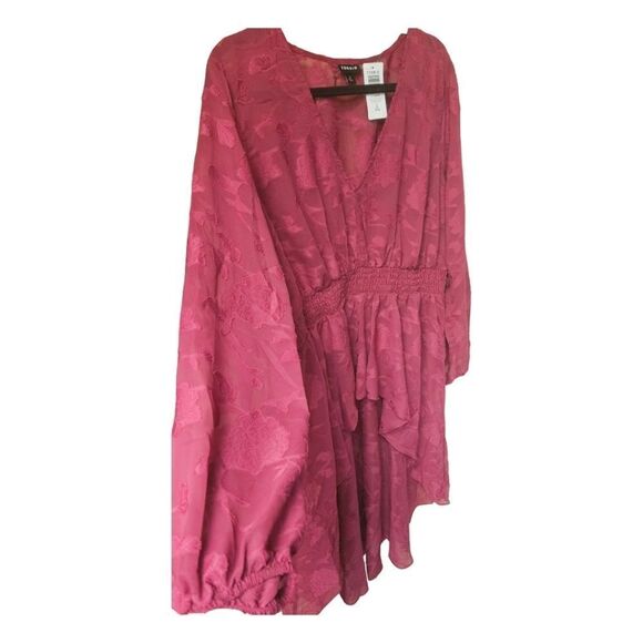 NEW TORRID Plus Size LongSleeve Burgundy Chiffon Clip Dot Extreme Hi-Lo Top. - Picture 6 of 16